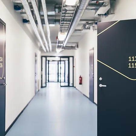 Airport Vandrerhjem *